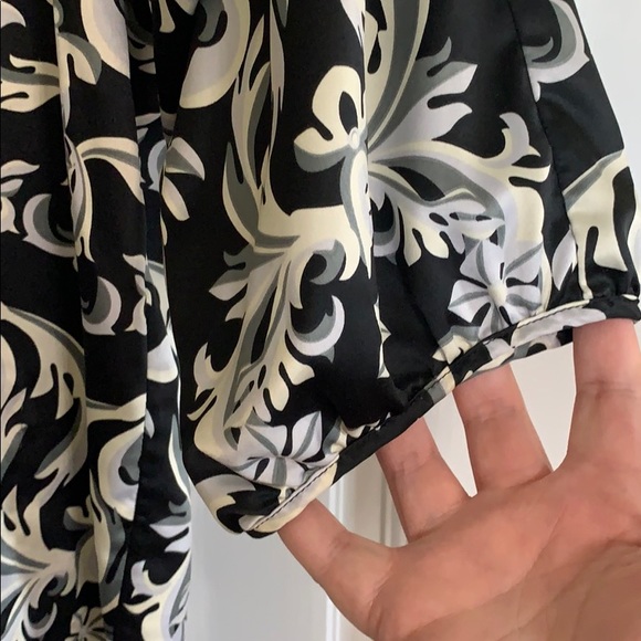 Old Navy silky black and gray XL shirt - Picture 4 of 5